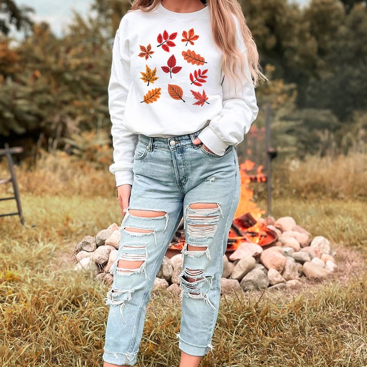 Crewneck-Sweatshirt mit Herbstblättern für den Großhandel von DaisyChainDesignCo