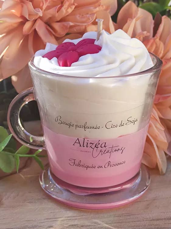 Bougie chantilly tasse Beauté des iles pour la vente par LES CREATIONS D'ALIZEA