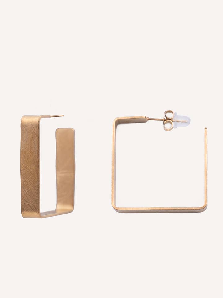 YXQ E454 Earrings for wholesale by CUCOCUCA