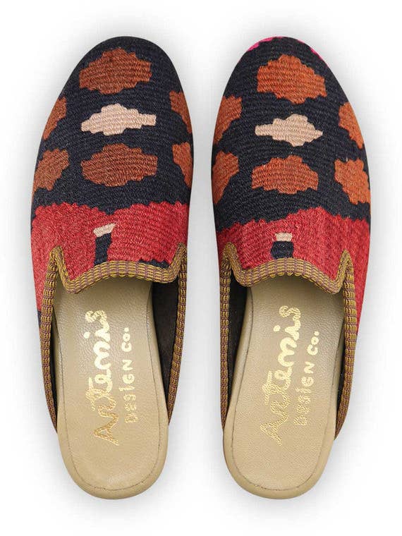 Kelim-pantoffels voor dames - maat 8 voor wholesale door Artemis Design Co.