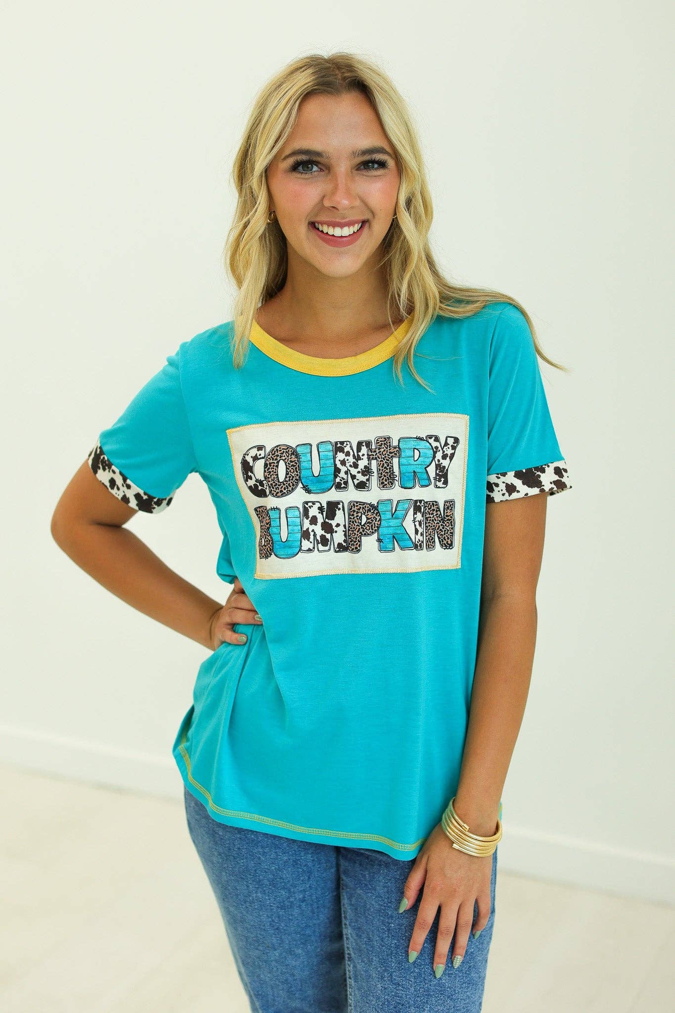 Turquoise T-shirt Country Bumpkin Patch Turquoise Ringer en vente sur Faire2