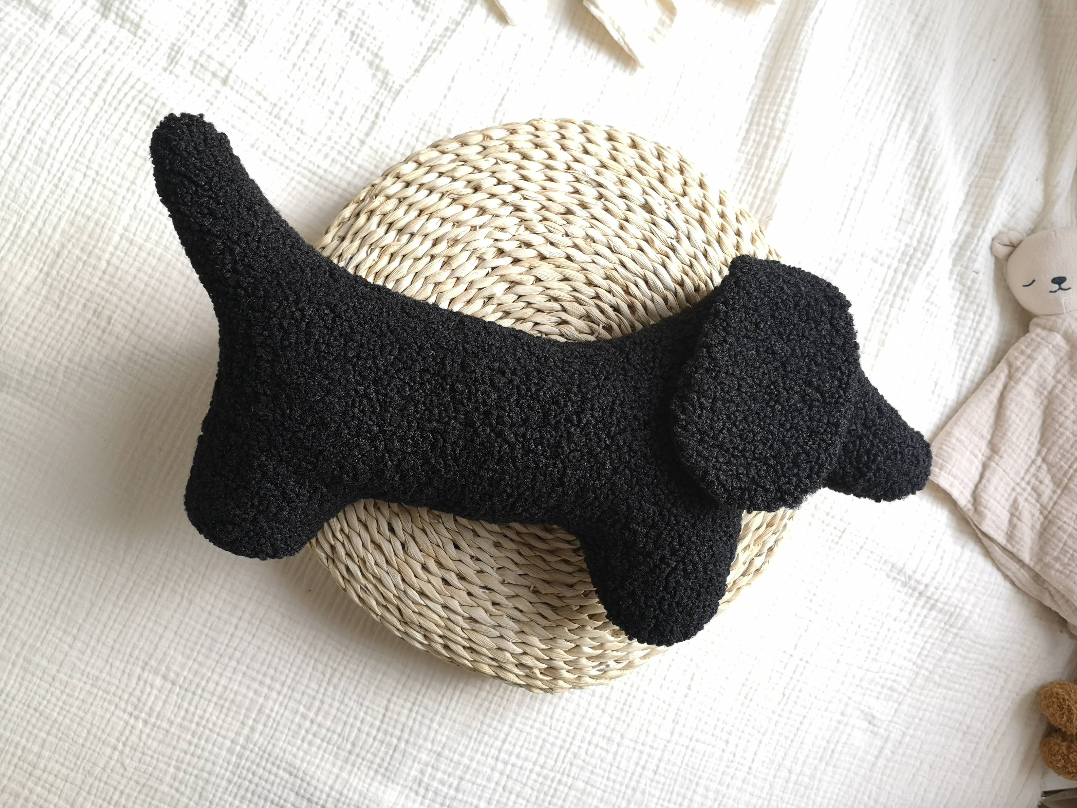 The Butter Flying - Wholesale Throw/Decorative Pillow - Dachshund Dog Plush Throw Pillow - 5 colors1