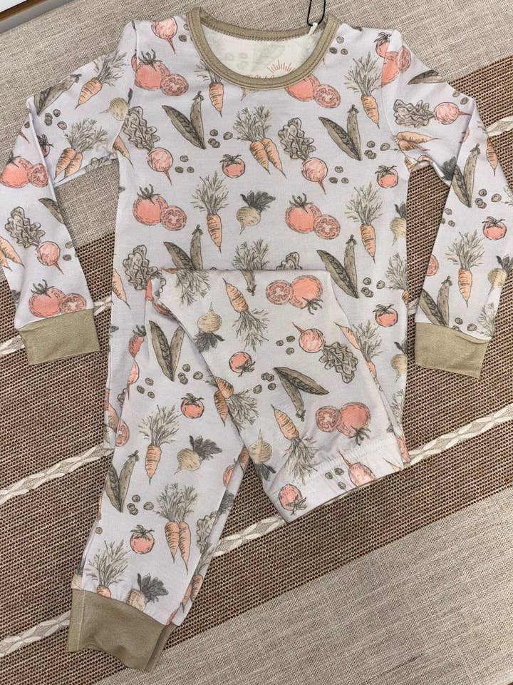 Ensemble en bambou Veggie Patch pour la vente par The Clyde Company