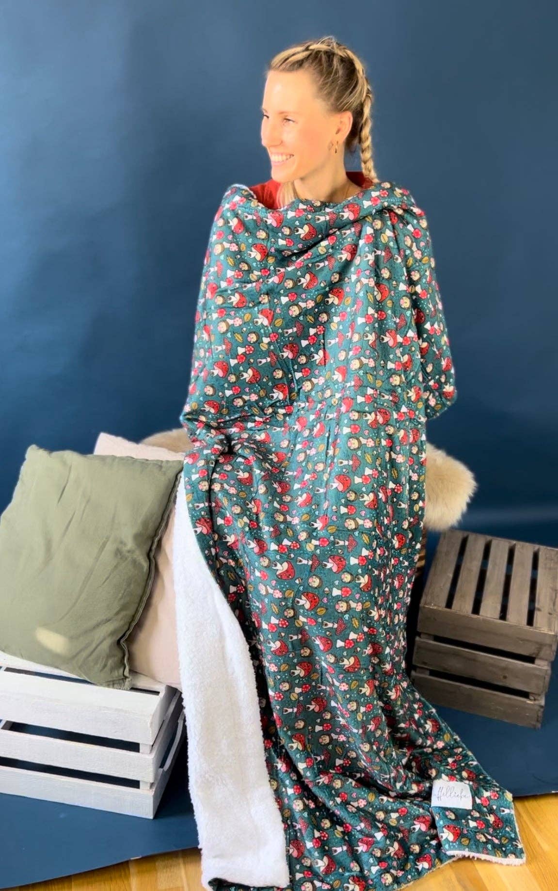 Wuffelliebe - Wholesale Pet Blanket - Cat/Dog - Happy Shroomy - blanket2