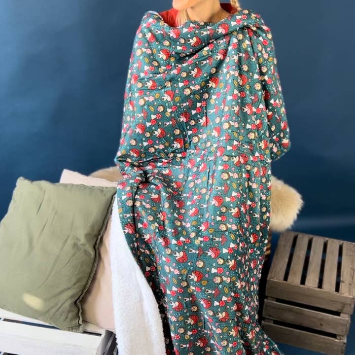 Wuffelliebe - Wholesale Pet Blanket - Cat/Dog - Happy Shroomy - blanket2