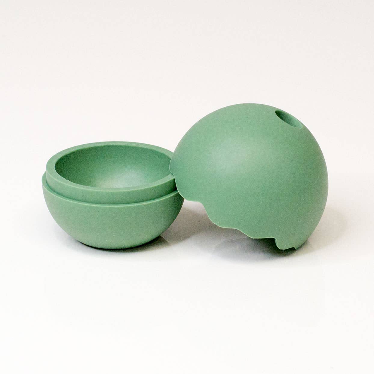 UBERSTAR – wholesale Ice tray/mould – Ice Sphere Molds - Set of 4 Green2