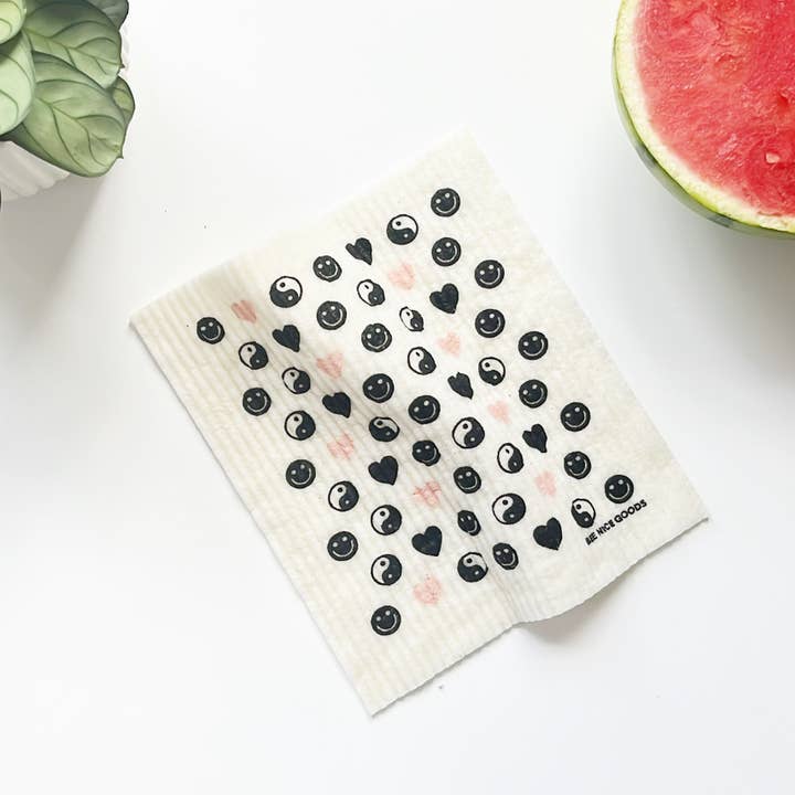 Hearts Swedish Sponge Cloth for wholesale by Bee Nice Goods