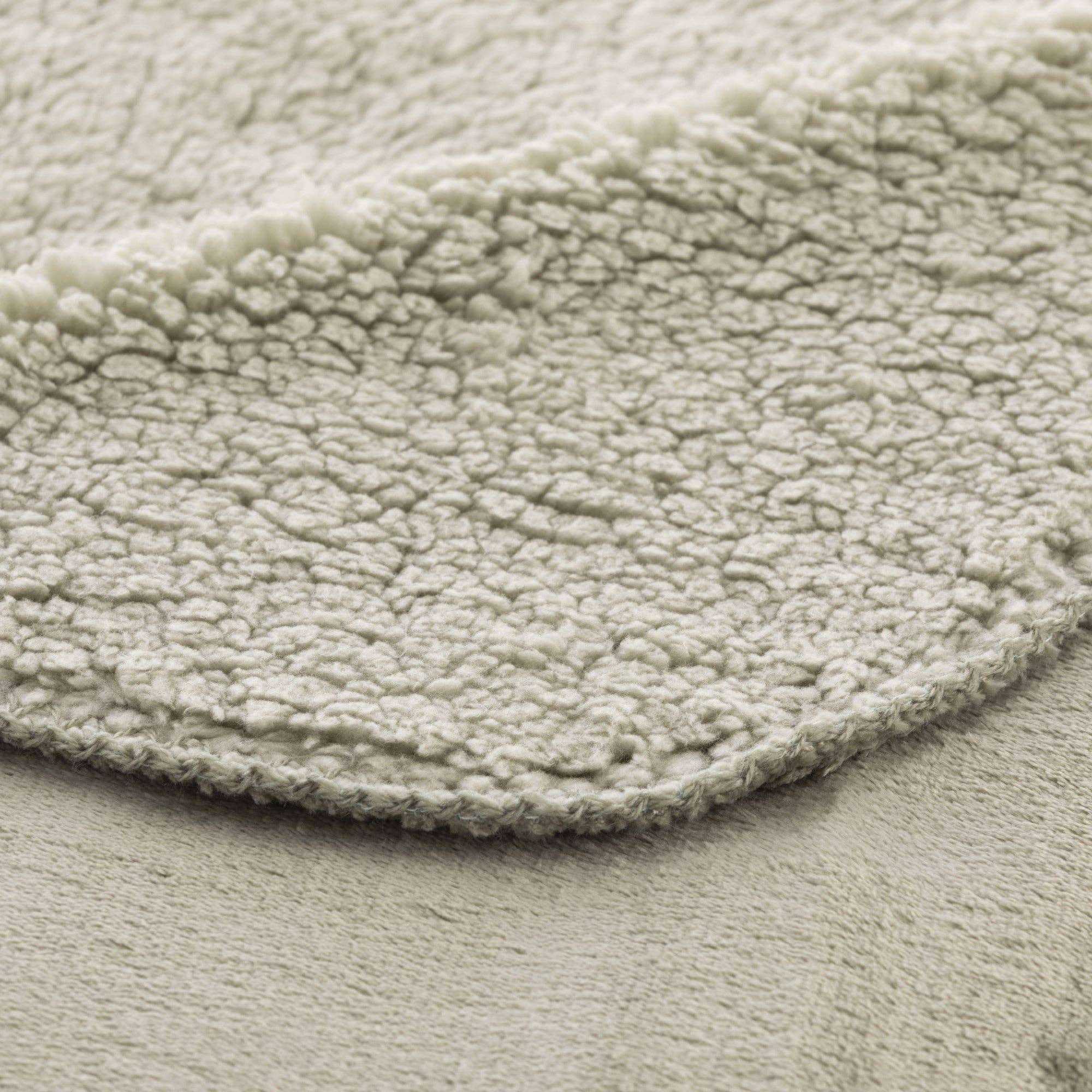 SG HOGAR - Wholesale Throw Blanket - Sedalina Extra Soft Blanket - Sherpa Army Green - 150X200 Cm1