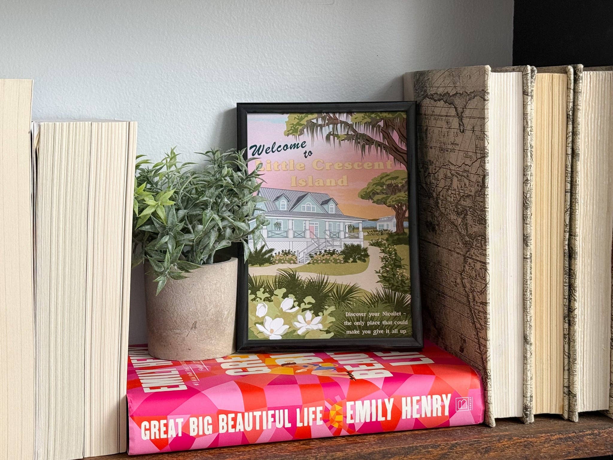 The Literary Loft - Wholesale Art Print - Little Crescent1