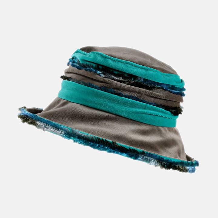 Bonnet en velours moelleux turquoise et gris pour la vente par Proppa Toppa Hats