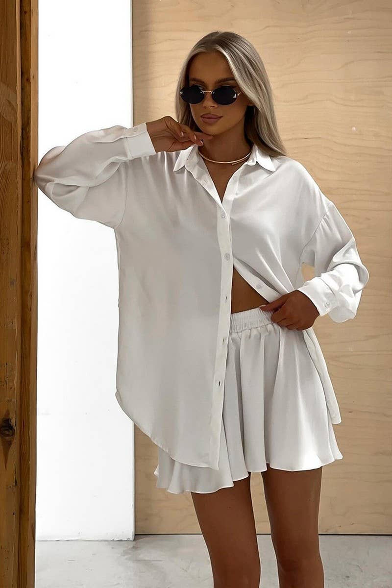 BLANC ENSEMBLE DE PYJAMA SATIN À MANCHES LONGUES ET SHORTS DEUX PIÈCES CWSPJ0286 en vente sur Faire0