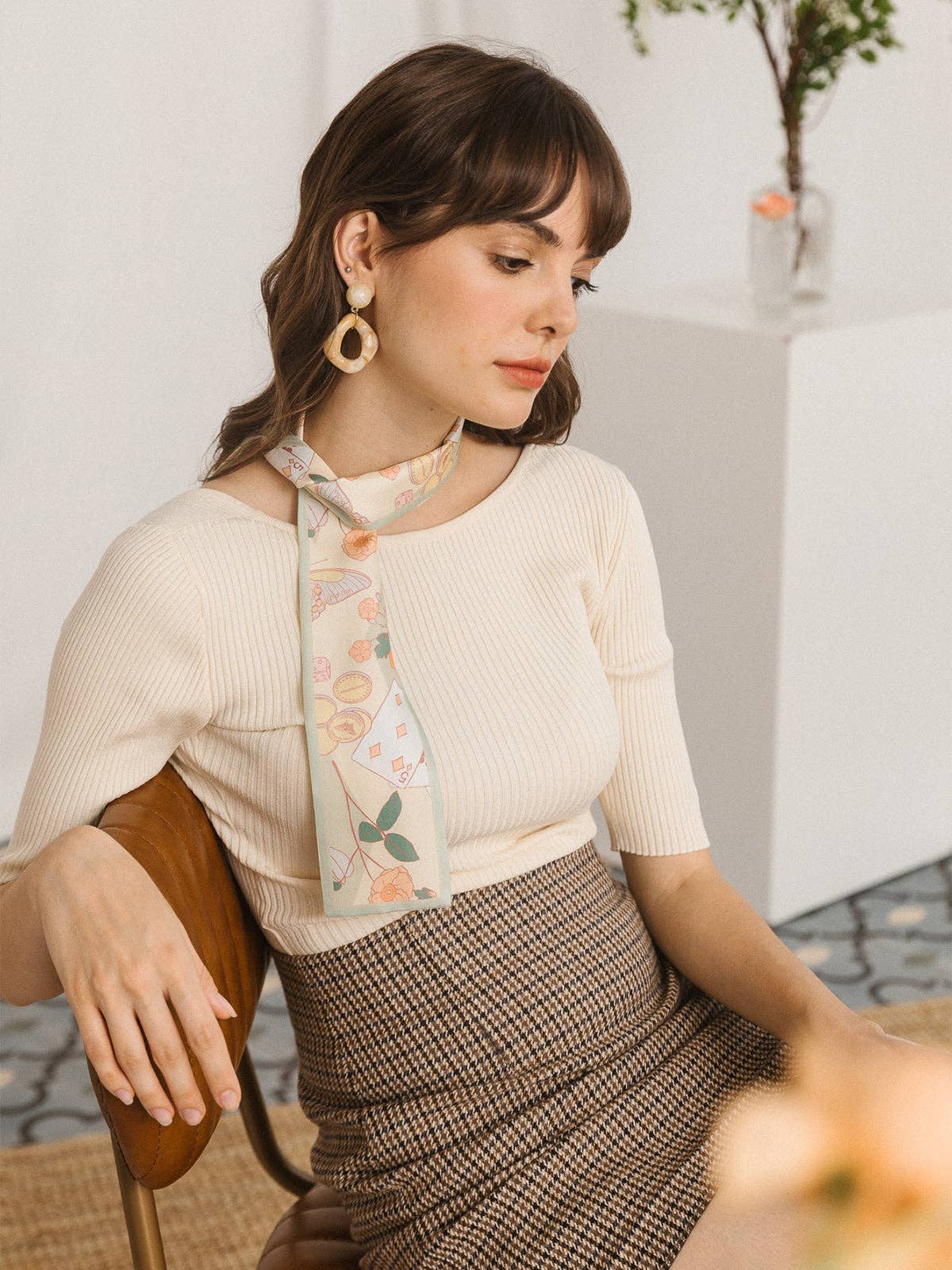 Verde pastel Laço de Pescoço Twilly em Seda « Wonderland » – Verde Pastel para venda a revendedores na Faire4