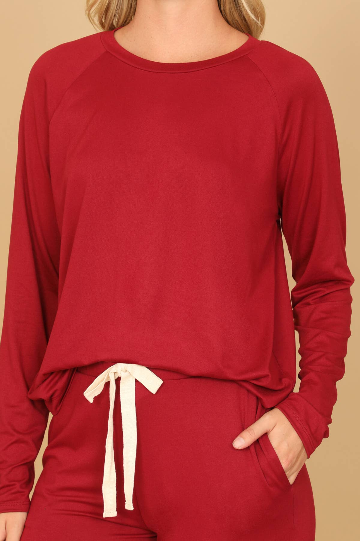 You & Me - Vendita all'ingrosso Pantaloni sportivi/da jogging loungewear - Donna - Set maglia a maniche lunghe e joggers taglie forti YMP40001XV con cintura da annodare.32