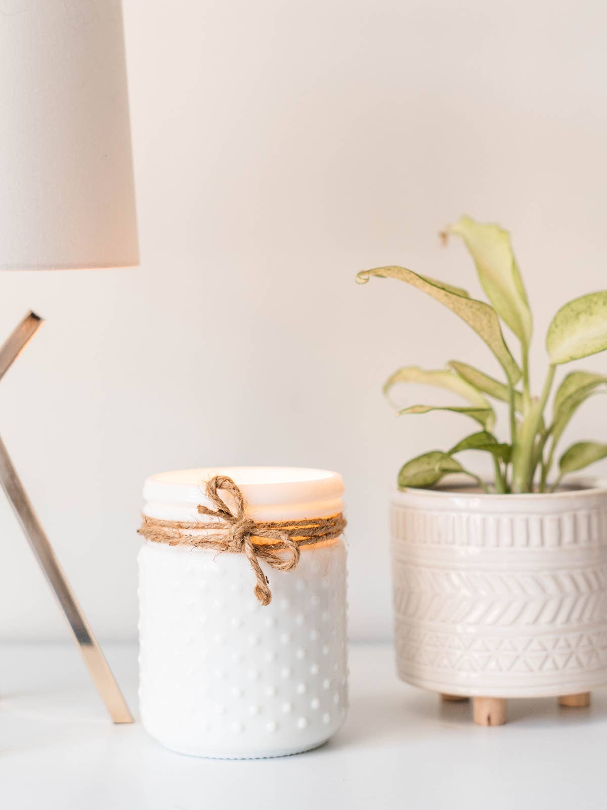 Sweet Wick Candle Company - Wholesale Jar/Filled Candle - Vintage White/Clear Hobnail Candle with No Charm2