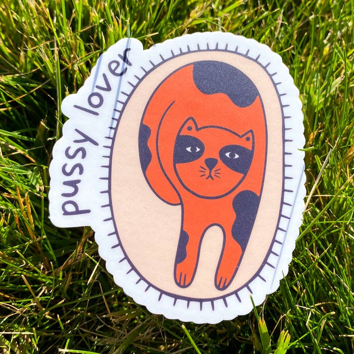 Sticker chat amoureux de la chatte pour la vente par The Cornflower