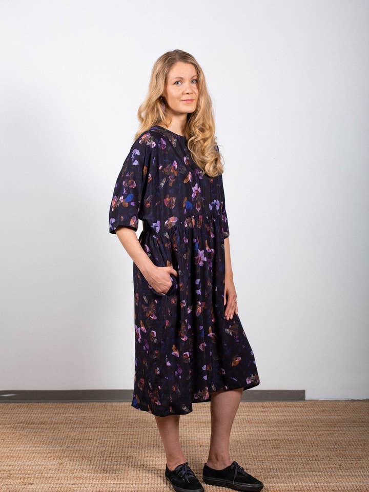Robe Moon - Dark Matter pour la vente par MORICO