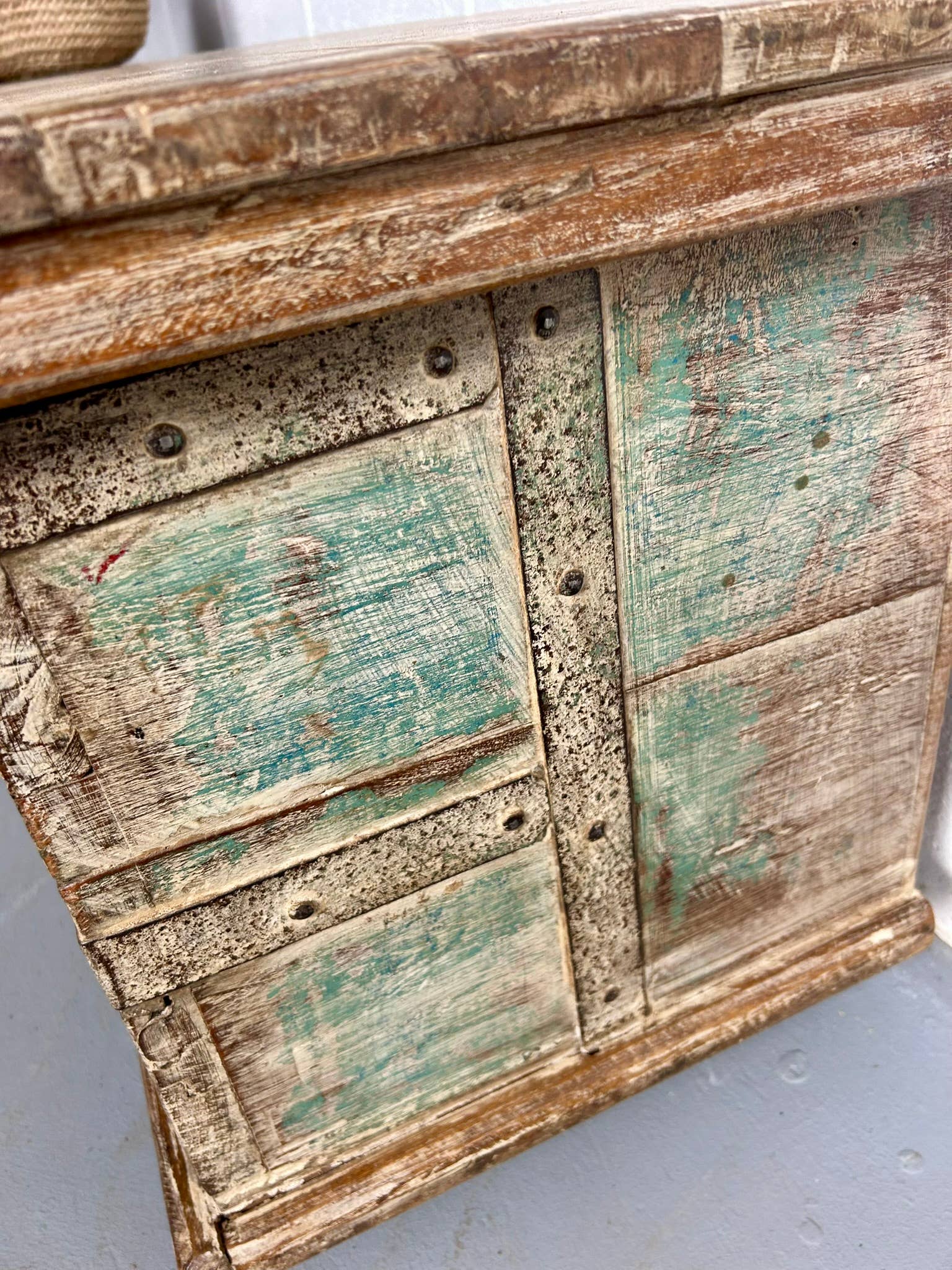 Paloma Black (Casa Natura Design, S.L.) - Vendita all'ingrosso Armadietto - Baule in legno di teak indiano originale con stile retrò adattato3