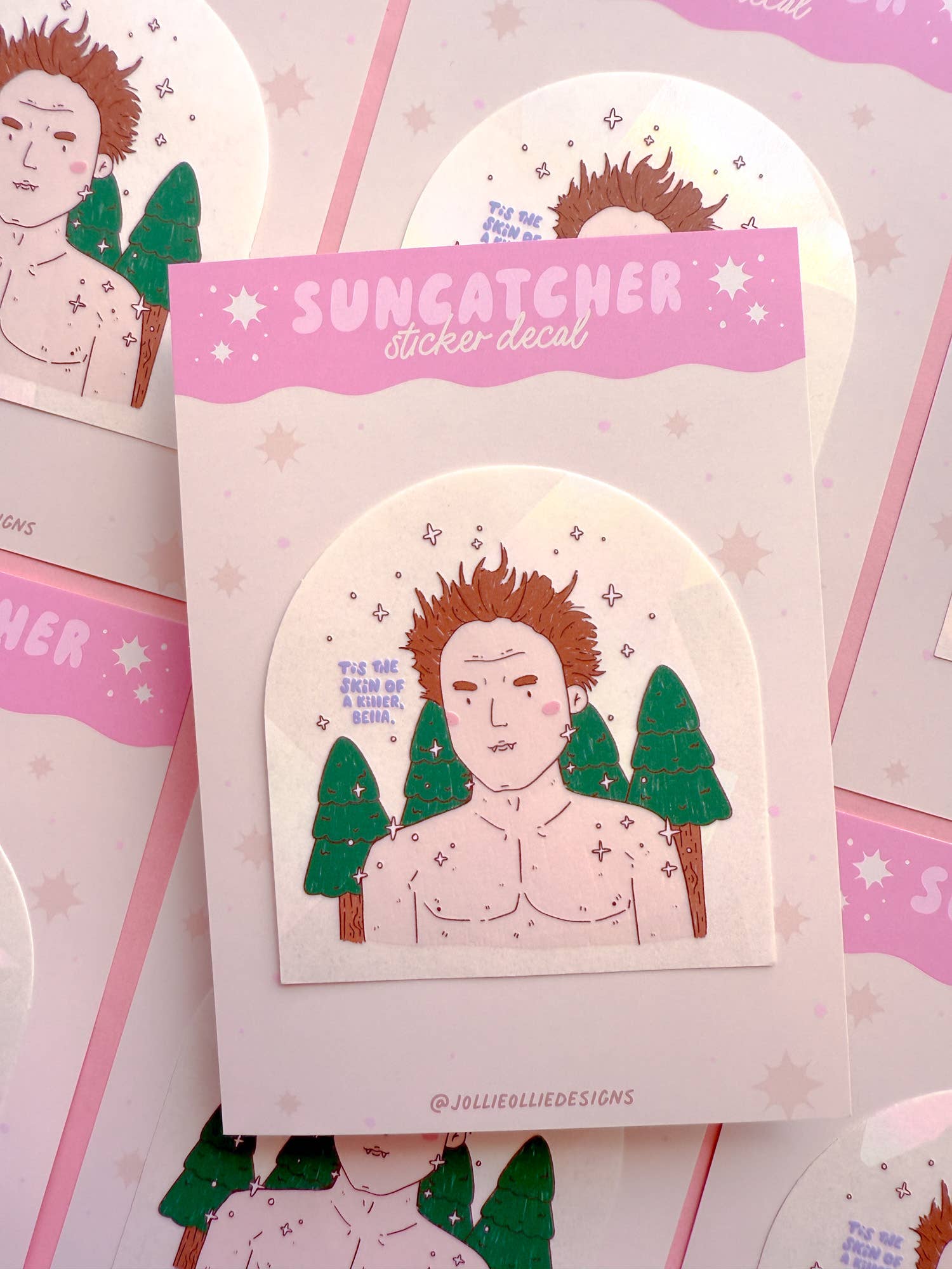 Jollie Ollie Designs – Suncatcher por atacado – Decalque de Janela de Apanhador de Sol Literário Pele de um Assassino1