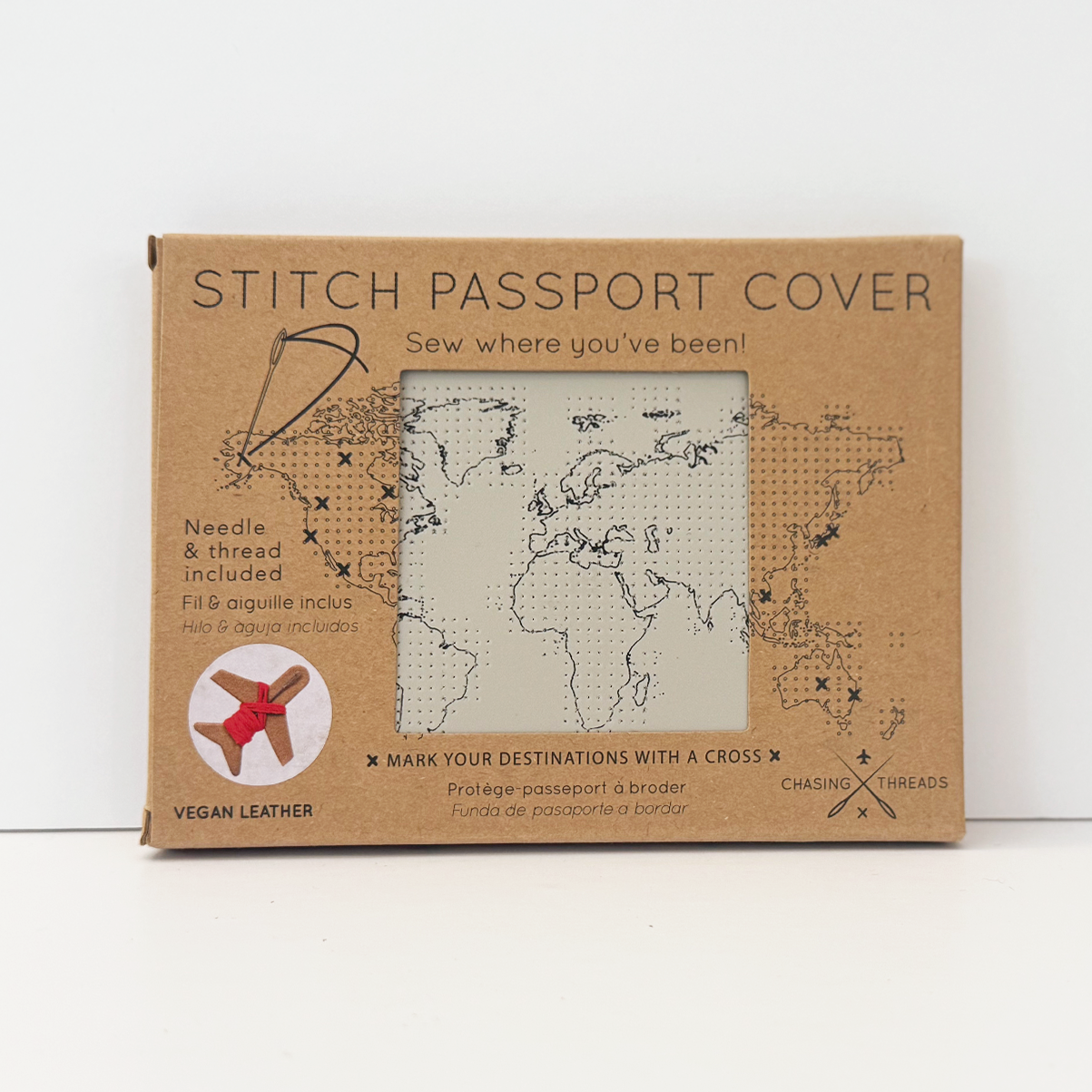 Chasing Threads – Großhandel Reisepasshülle – Damen – Chasing Threads Vegan-Reisepasshülle mit Weltkarte und Kreuzstich-Motiv – Grau7
