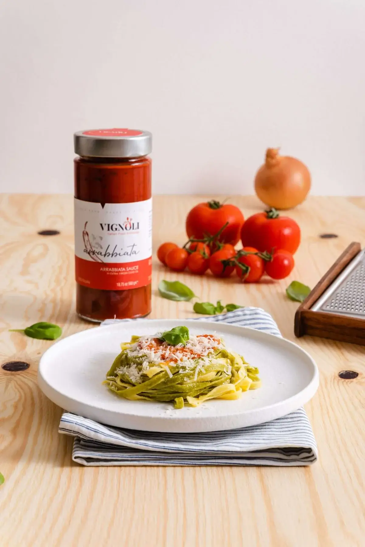 Vignoli Food - Wholesale Pasta Sauce - Arrabbiata Pasta Sauce - 19.75 oz2