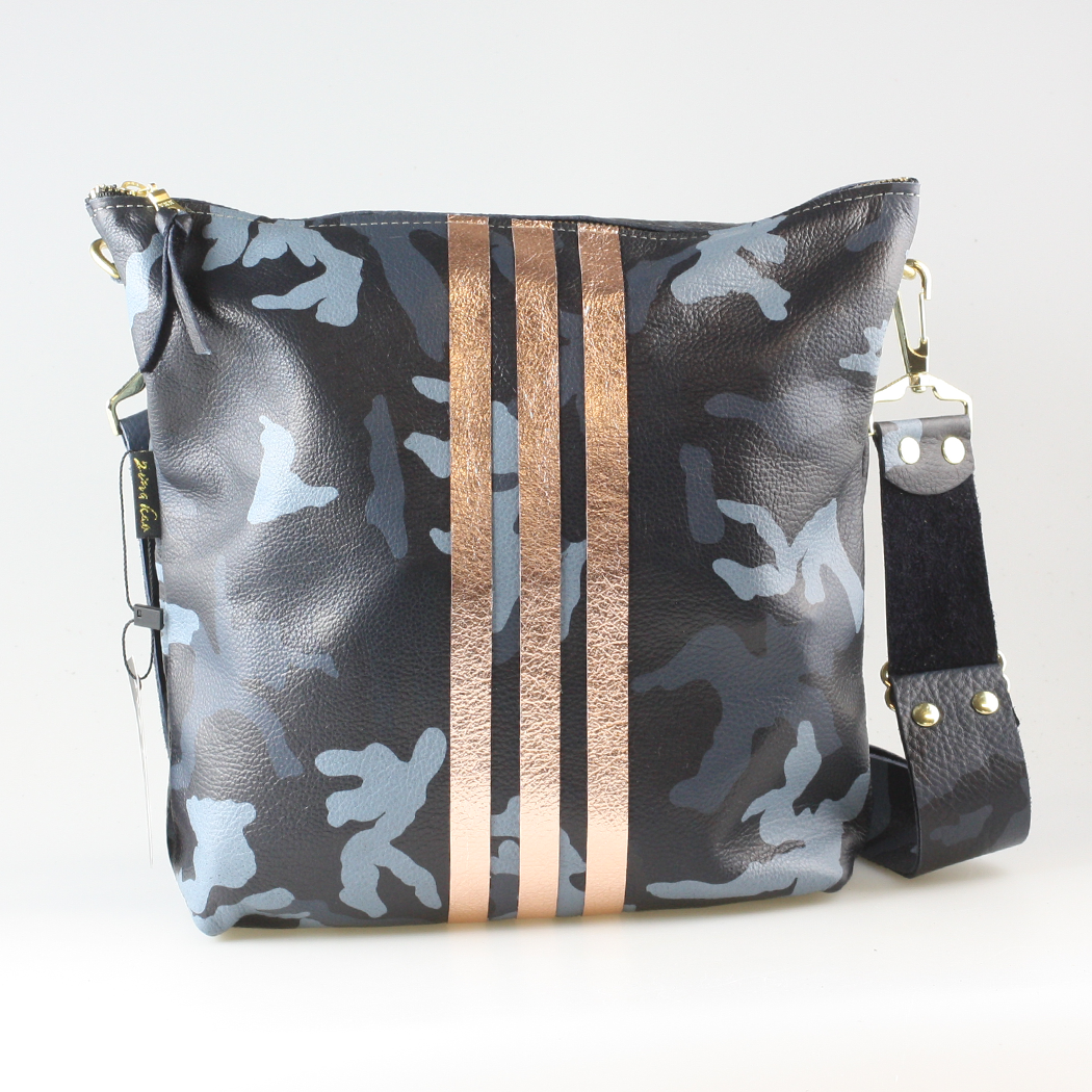 Zina Kao Exclusives - Vente Sac à bandoulière – femme - Le sac à bandoulière Graham : camouflage et tissu doux10