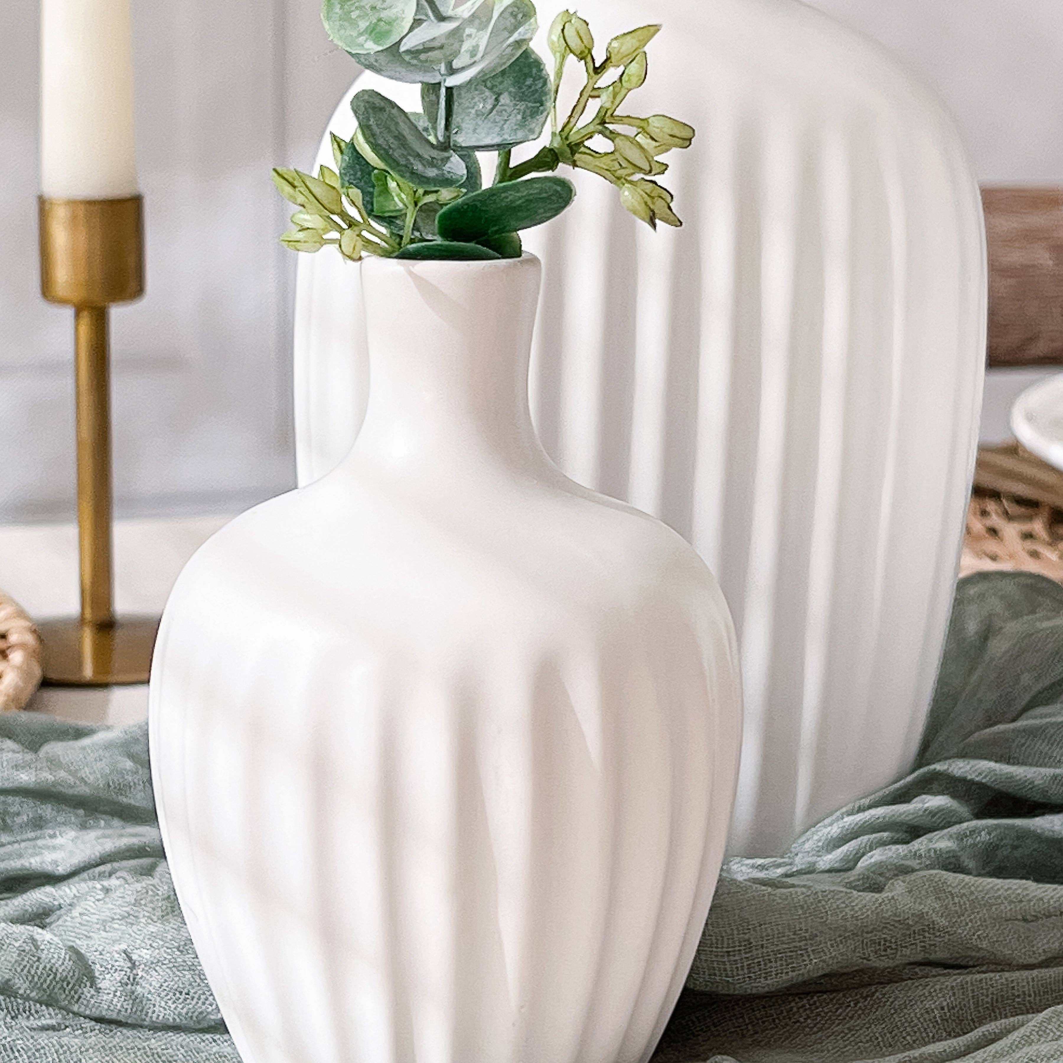 Kate Aspen - Vente Vases - Vase minimaliste en céramique texturée blanche (lot de 3)3