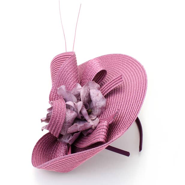 Inca UK – Großhandel Fascinator – Damen – Stil Bernice. Violetter gewebter Fascinator1