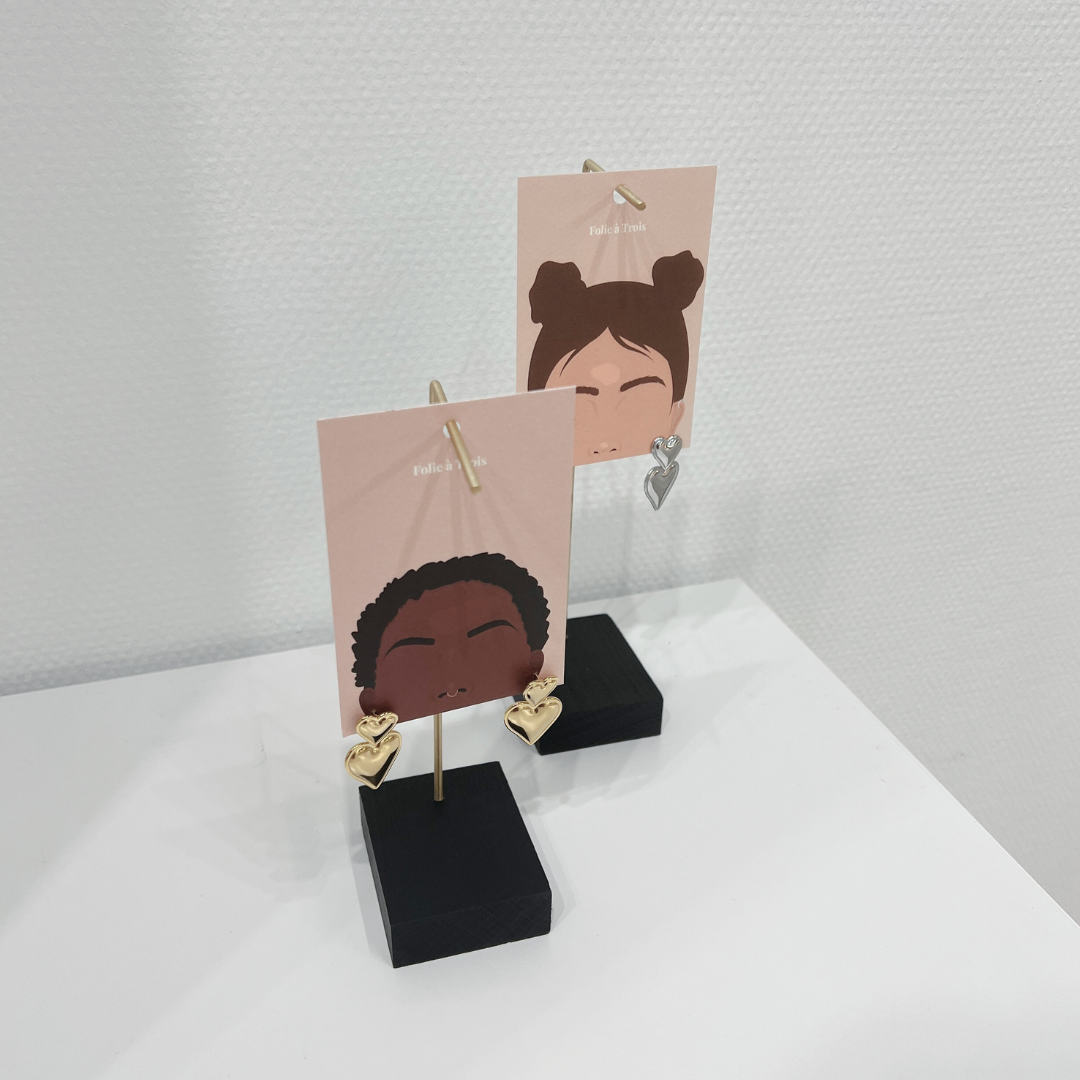 Folie à Trois – wholesale Smyckesmonter – Hoop Card DISPLAY (NY MODELL)1