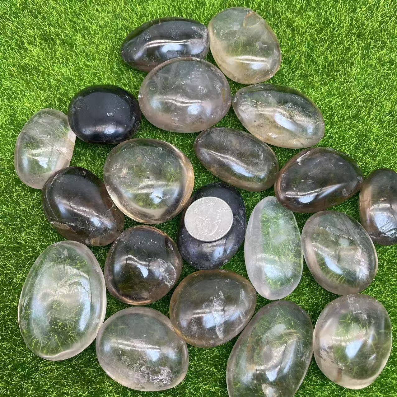 Crystal Deal· Wholesale Crystals & Gifts - Vente Pierre et cristal de spiritualité - Pierres de paume en quartz fumé (1,5-2,2") - 1 lb4