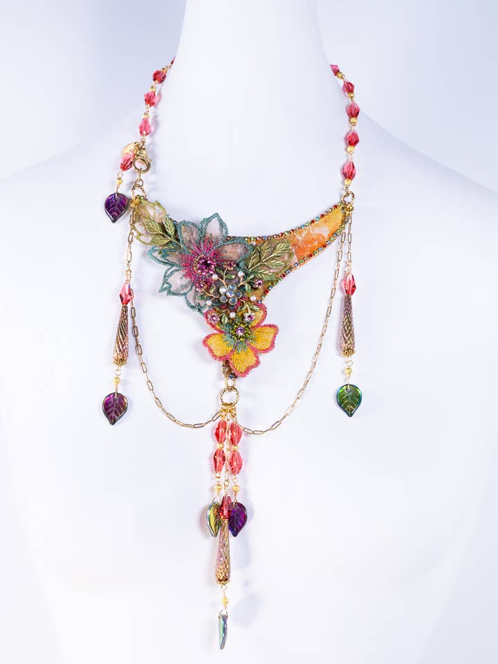 Smykker, Håndlavet Halskæde-Farv Mig Glad-Applikation-OOAK-USA for engroshandel hos A Silk Purse