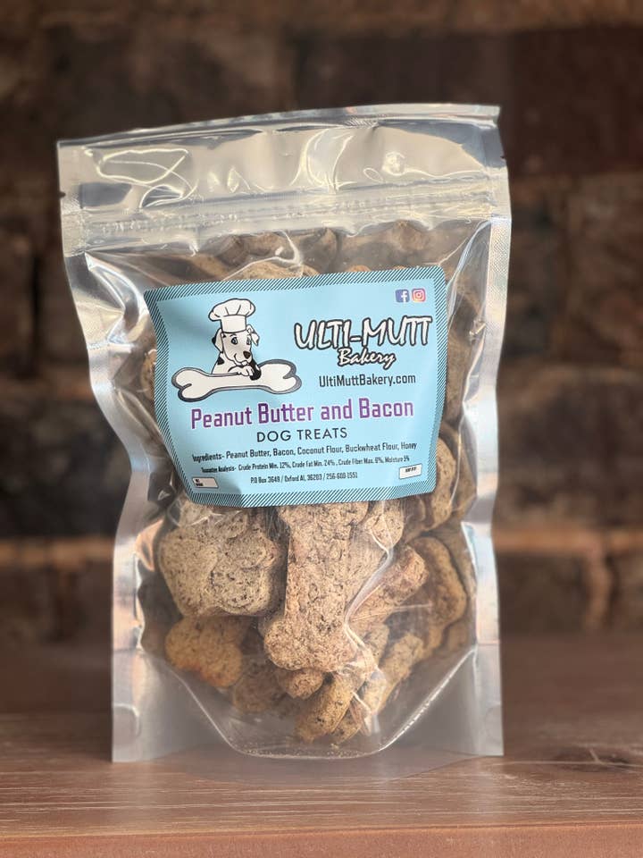 Knapriga jordnötssmör- och bacongodisar för hundar för wholesale av Ulti-Mutt Bakery