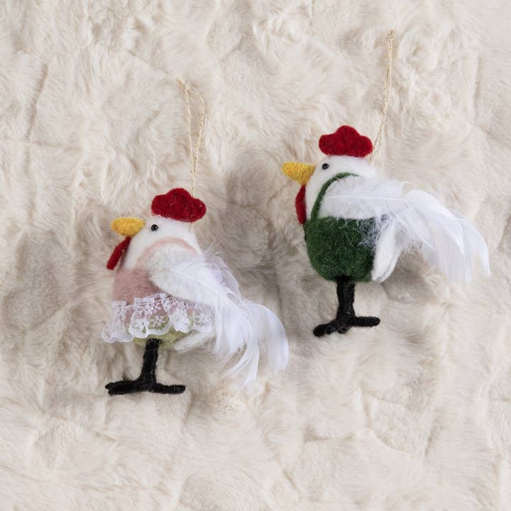 ENSEMBLE DE 2 ORNEMENTS COQ ET POULE, MULTICOLORE pour la vente par Shiraleah