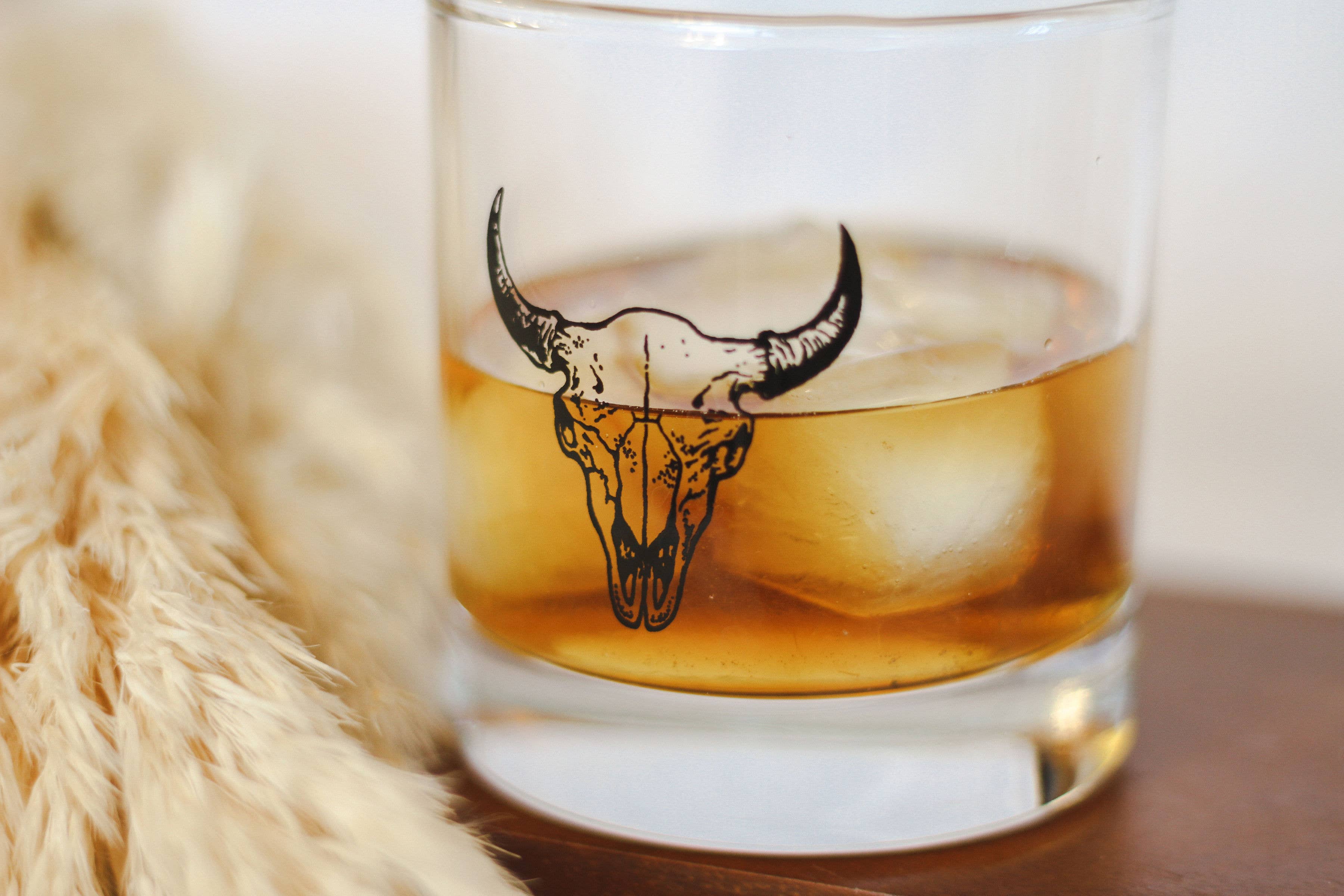 Counter Couture - Wholesale Cocktail/likeur glas - Buffalo Skull Rocks Glas | Whiskyglas5