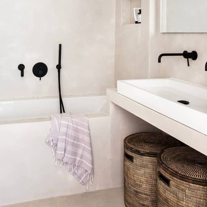 The African Home Goods - Wholesale Basket - Woven Storage Basket With Lid: Salima Monochrome Storage Basket - Brown1