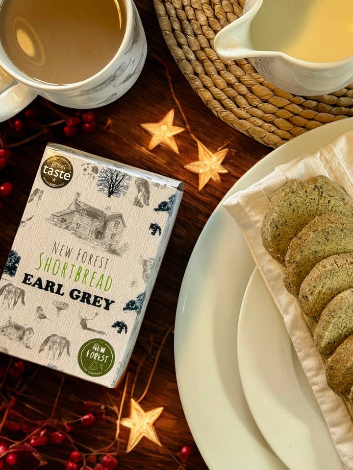 New Forest Shortbread Box of 8 Pieces - Earl Grey for wholesale by New Forest Shortbread