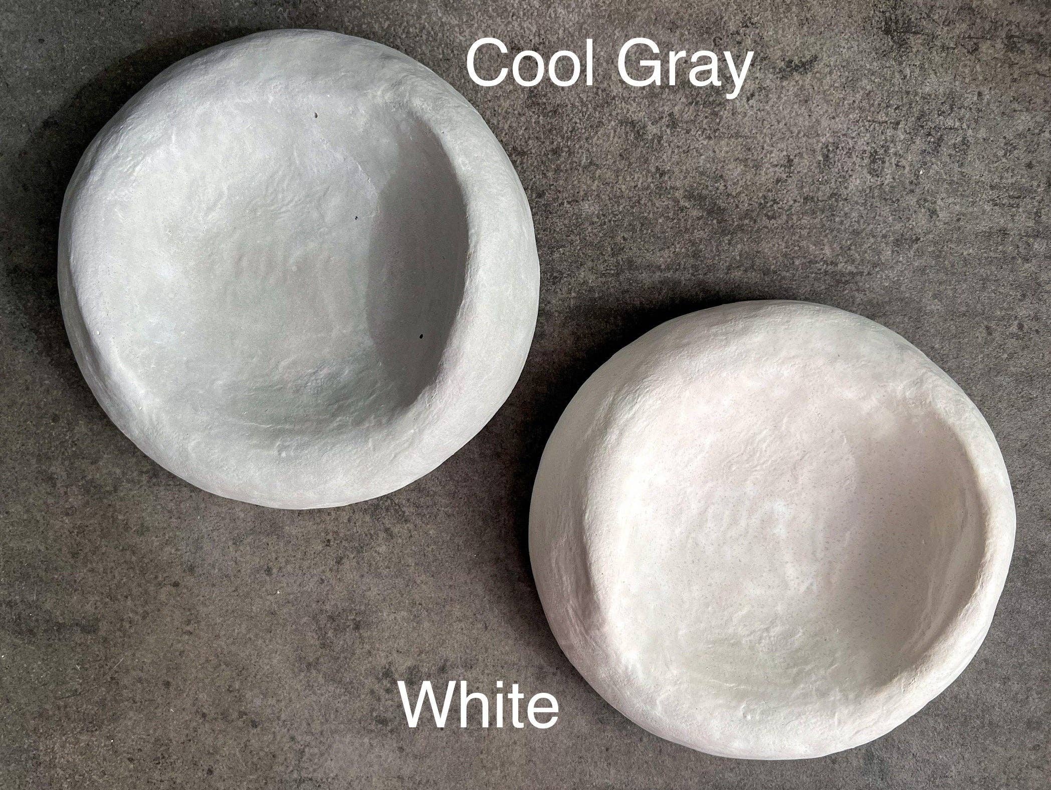 Minimal Loot Design – Engroshandel Pyntebakke – FLOWY betonbakke, asymmetrisk skål, fangstbakke, moderne smykkedisplay, tyk skål, pyntebakke, bobleskål, kurvet betonindretning9