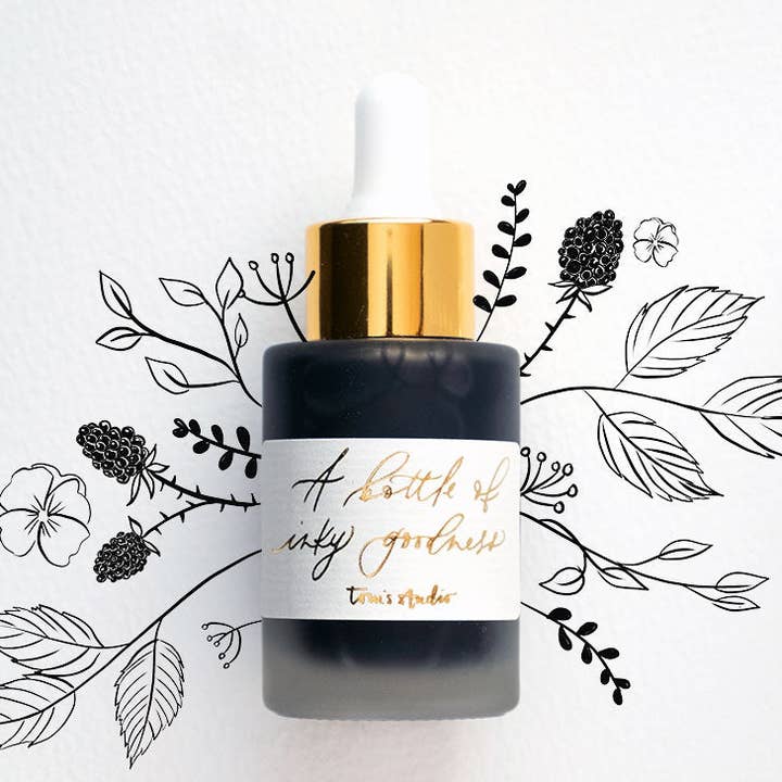 Encre de Chine noire pour la vente par Tom's Studio