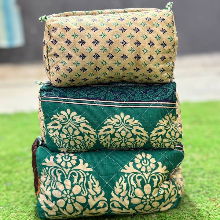 GYPSY STUDIO ā wholesale Make-up/cosmetic bag ā Silk Quilted 3 pcs Cosmetic Bag Set Woman's Travel Handbags0