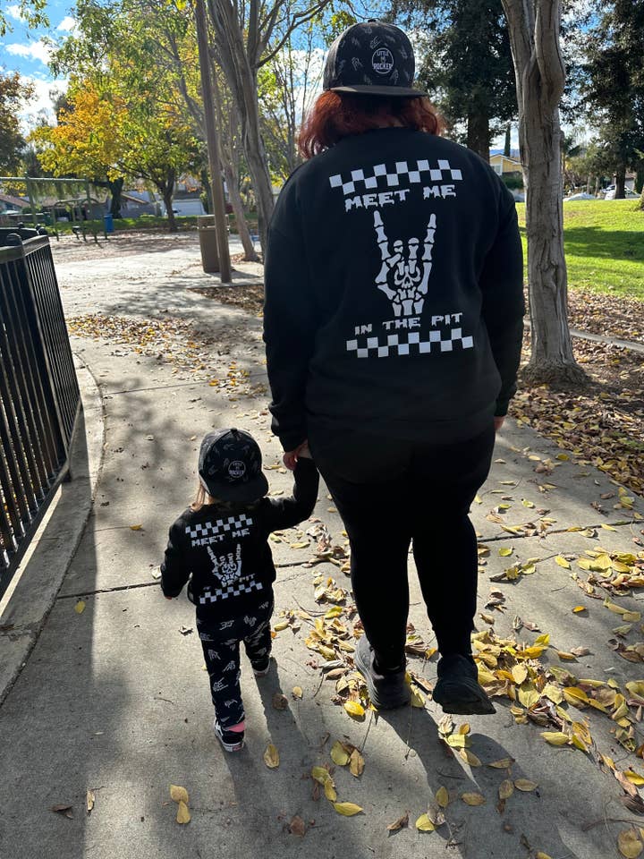 Little Rocker Clothing - Wholesale Graphic Sweatshirt - Unisex - Meet Me In The Pit Crew Neck - Adult3