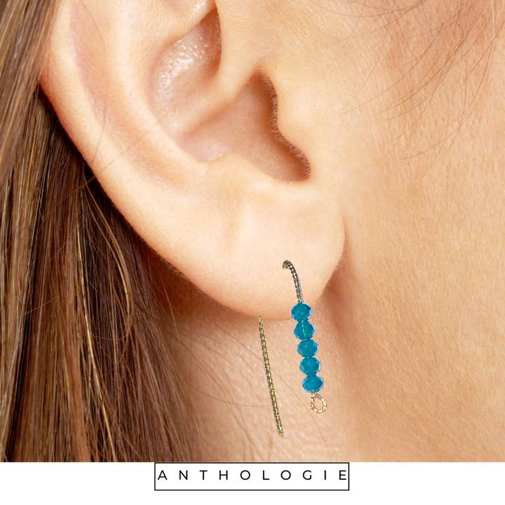 Oorbellen met kristallen en edelstenen - Vergulde kristallen oorbellen voor wholesale door Anthologie, Co.