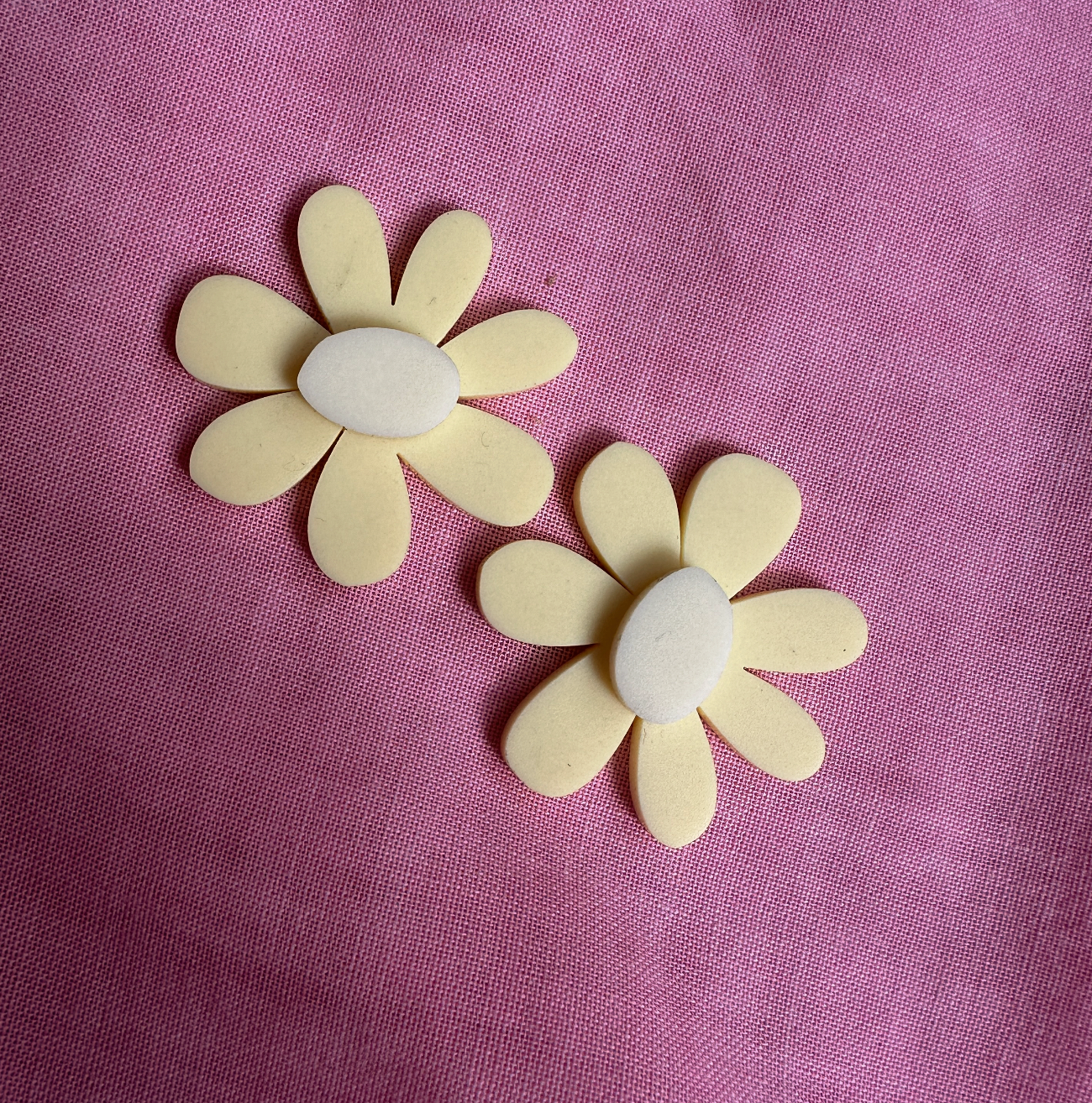 Emeldo - Wholesale Dangle Earrings - Estelle Flower Earrings // select colour6