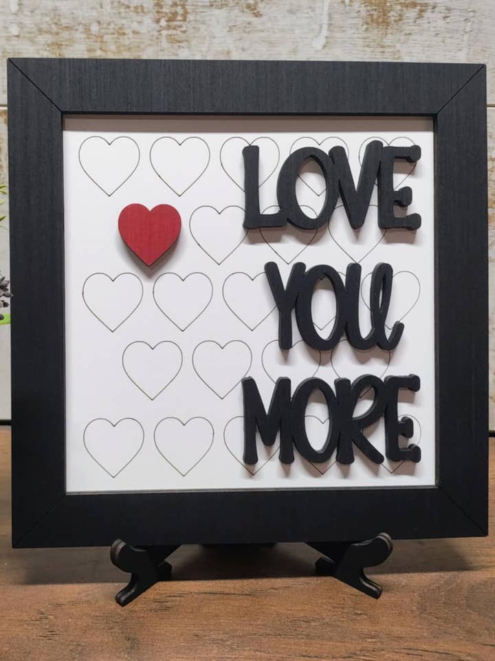 Art encadré en bois "Je t'aime plus". pour la vente par Heartland Decor