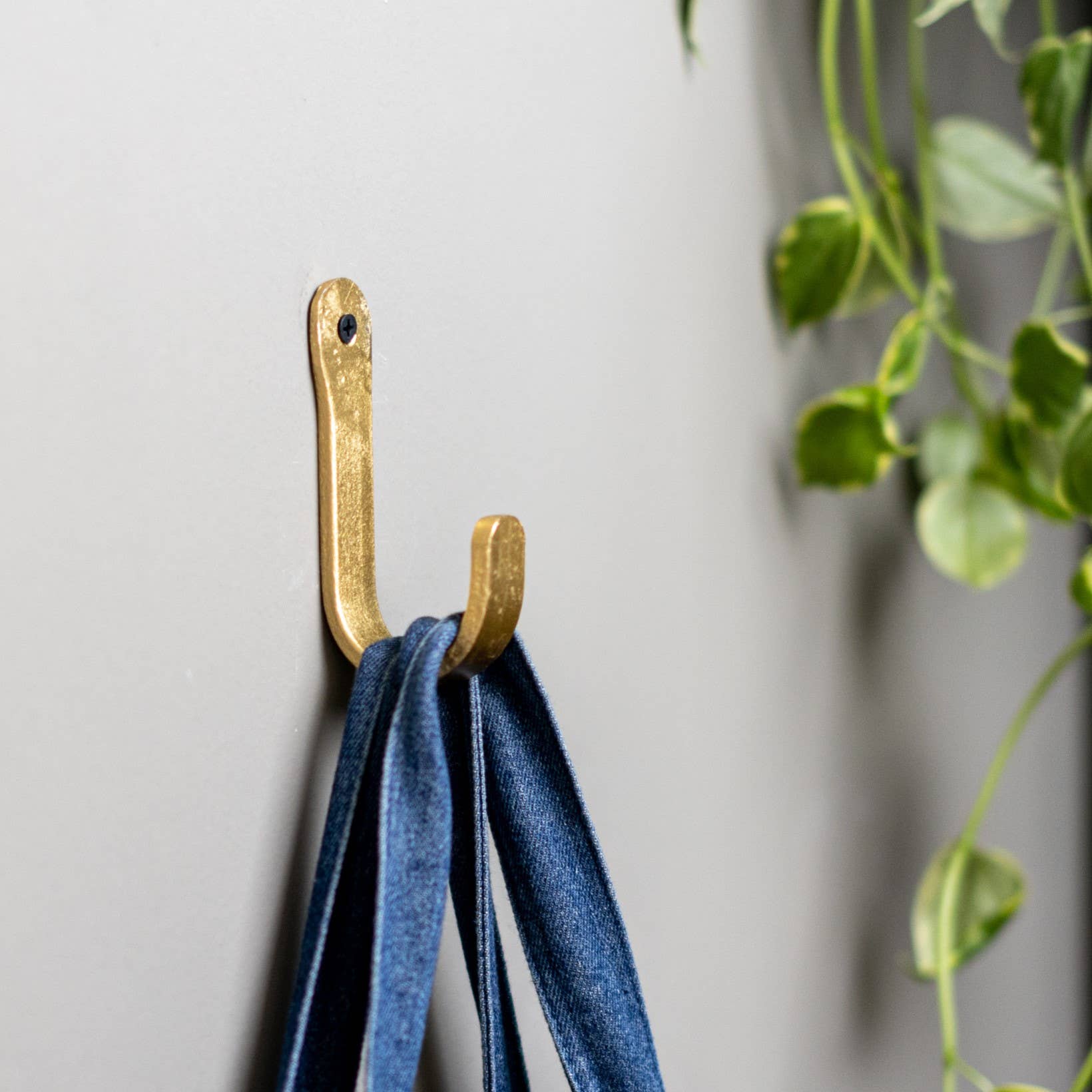 Brût Home and Glassware - Wholesale Wall Hook - Coat Hook Round | Wall hook | Brass1