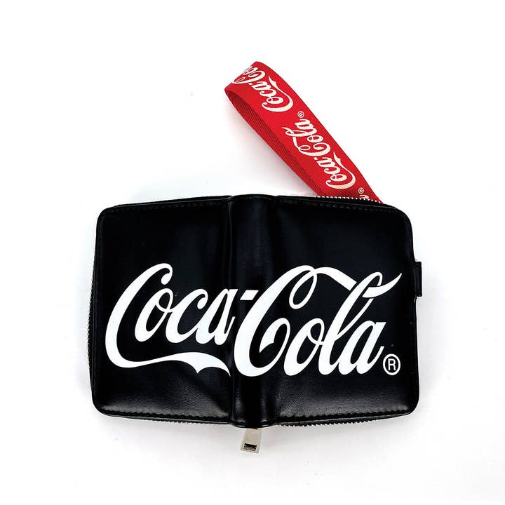 COMECO INC - Wholesale Wallet - Women's - Coca-Cola Logo Wallet with Strap5