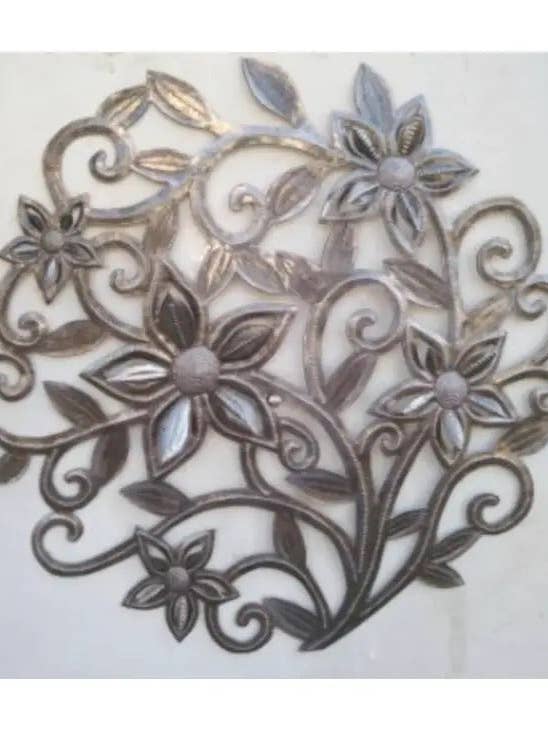 Blommande blommor Haitisk metall väggkonst för wholesale av Beyond Borders
