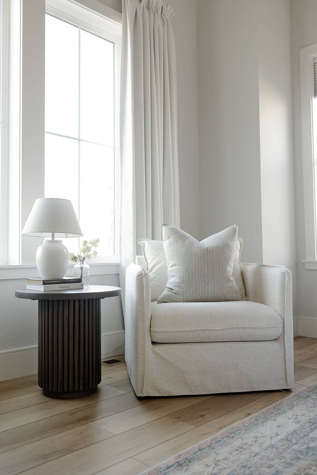 Mary & Jayne Pillow Co – wholesale Throw pillow cover – Mason4