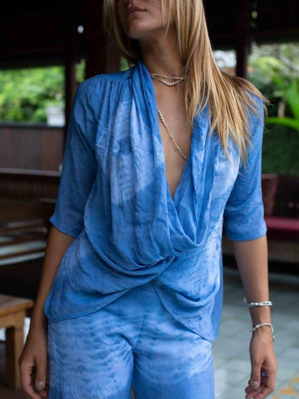 3106-TV
Haut Lotus pour la vente par Gaya Designs