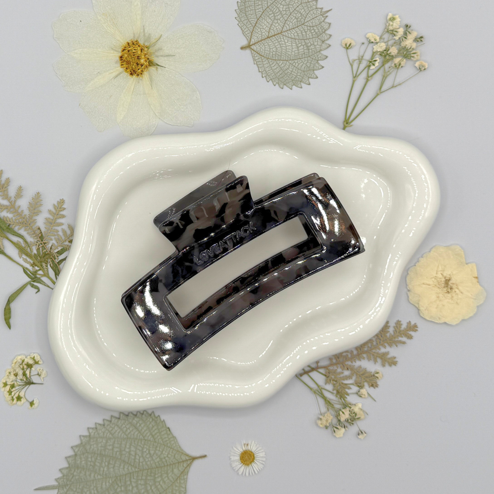 Love Attack - Wholesale Hair Clip - Women's - Aven Cellulose Acetate Hair Claw Clips28