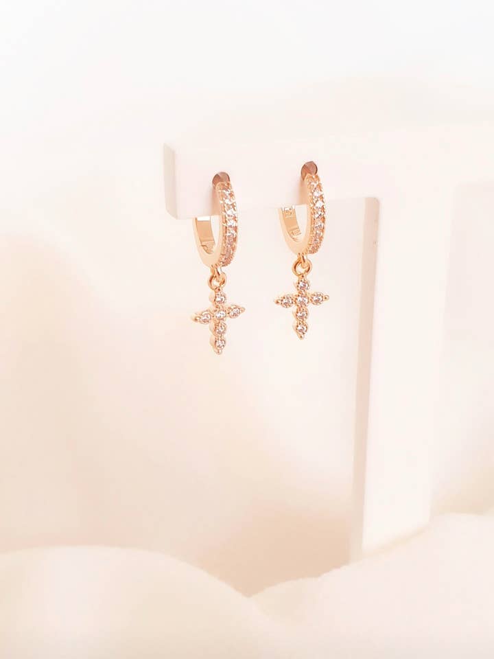 Creoler med korsberlock i 3 micron 750/1000 guldbeläggning för wholesale av SIUKA