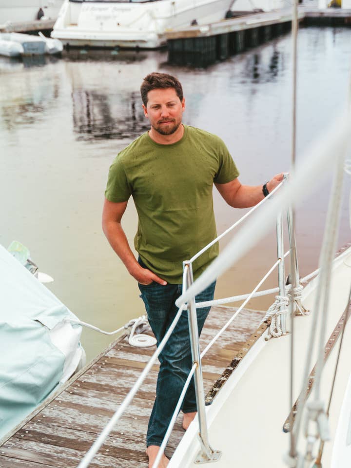 West Path - Vente T-shirt – homme - Tee-shirt en coton biologique pour homme - Olive - T-shirt ras du cou classique2